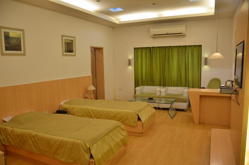 Hotel Sita Kiran Bareilly Exterior foto